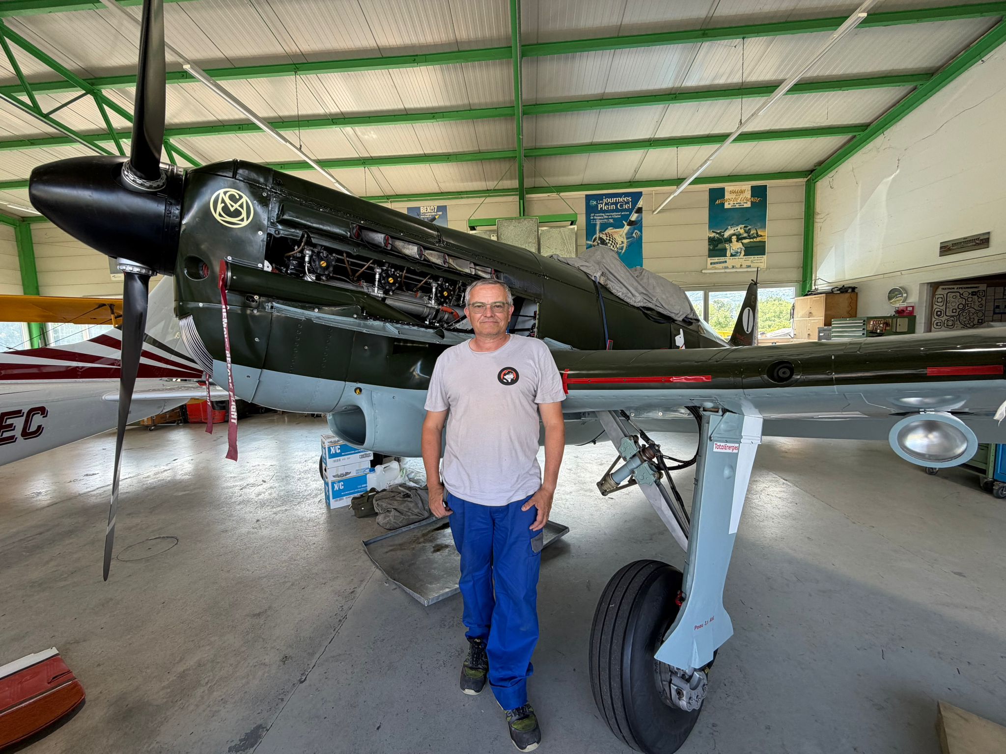 À l’aérodrome de Bex, un morceau unique de l’histoire aéronautique survit encore